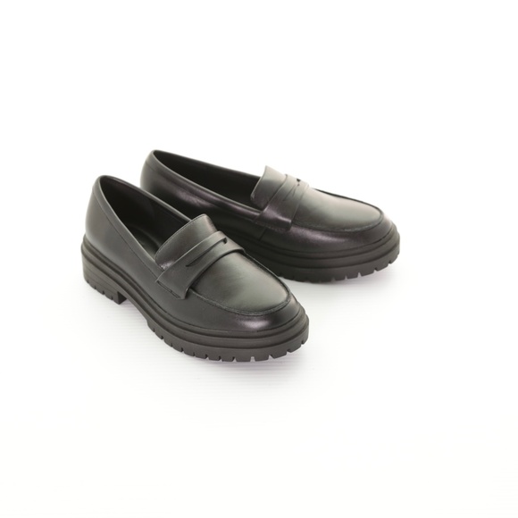 NWT Quince Italian Leather Lug Sole Chunky Slip On Black Loafers Womens 6.5M - Picture 1 of 11